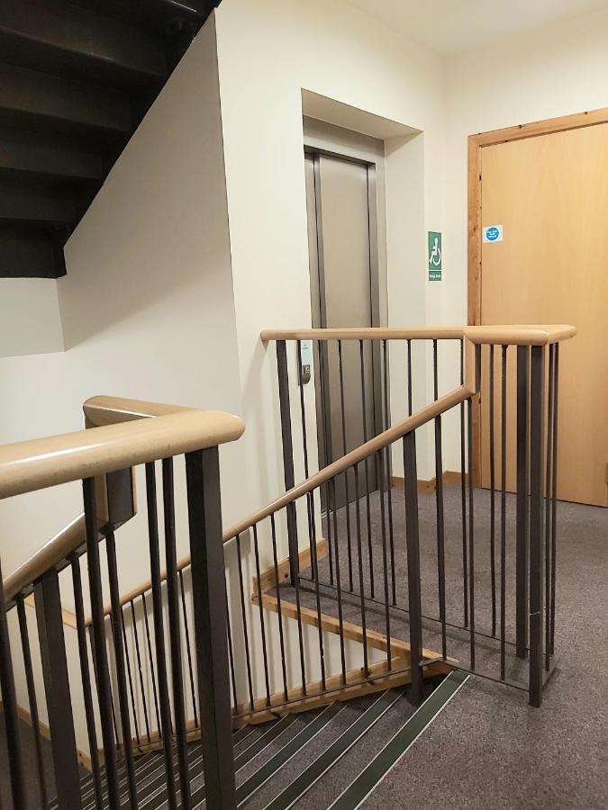 Inverness City Centre Apartment With Elevator And Google Chromecast Luaran gambar