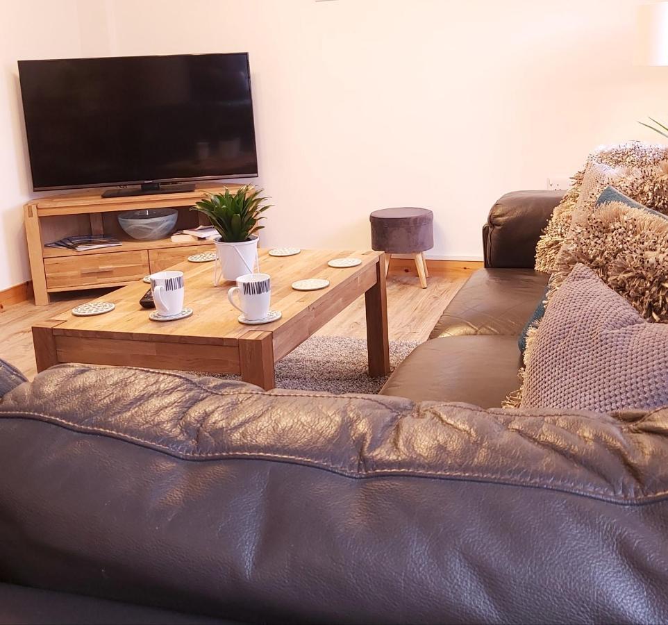 Inverness City Centre Apartment With Elevator And Google Chromecast Luaran gambar