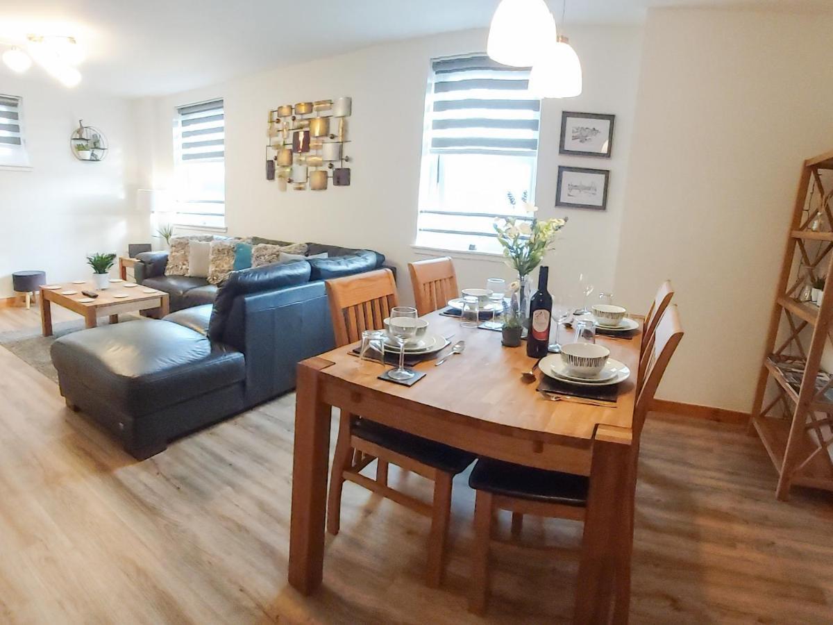 Inverness City Centre Apartment With Elevator And Google Chromecast Luaran gambar